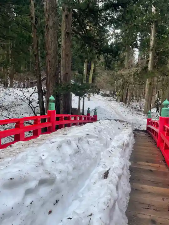 羽黒山五重塔(出羽三山神社)の{uncategorized: "未分類", other: "その他", undefined: "問題あり", building: "その他建物", grave: "お墓", sacred_gate: "鳥居", guardian: "狛犬", statue: "像", buddha: "仏像", history: "歴史", nature: "自然", garden: "庭園", animal: "動物", pagoda: "塔", temizu: "手水舎", mountain_gate: "山門・神門", sanctuary: "本殿・本堂", subordinate: "末社・摂社", art: "芸術", scenery: "景色", jizo: "地蔵", ema: "絵馬", goshuin: "御朱印", omikuji: "おみくじ", items: "授与品その他", amulet: "お守り", goshuincho: "御朱印帳", eats: "食事", festival: "お祭り", votive_dance: "神楽", shichigosan: "七五三参", wedding: "結婚式", experience: "体験その他", initially: "初詣", around: "周辺", anti_infection: "感染症対策"}