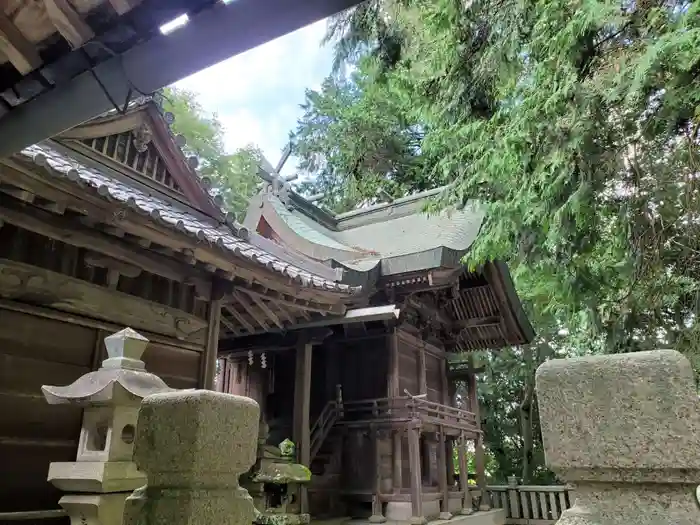 岩壺神社の本殿