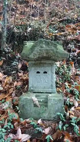 菅東山出世稲荷神社の末社