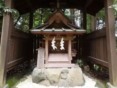 飛鳥坐神社の末社・摂社