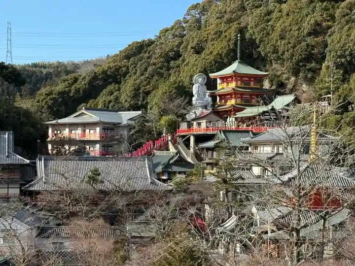 朝護孫子寺の{uncategorized: "未分類", other: "その他", undefined: "問題あり", building: "その他建物", grave: "お墓", sacred_gate: "鳥居", guardian: "狛犬", statue: "像", buddha: "仏像", history: "歴史", nature: "自然", garden: "庭園", animal: "動物", pagoda: "塔", temizu: "手水舎", mountain_gate: "山門・神門", sanctuary: "本殿・本堂", subordinate: "末社・摂社", art: "芸術", scenery: "景色", jizo: "地蔵", ema: "絵馬", goshuin: "御朱印", omikuji: "おみくじ", items: "授与品その他", amulet: "お守り", goshuincho: "御朱印帳", eats: "食事", festival: "お祭り", votive_dance: "神楽", shichigosan: "七五三参", wedding: "結婚式", experience: "体験その他", initially: "初詣", around: "周辺", anti_infection: "感染症対策"}