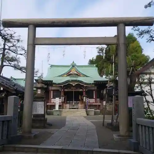 諏訪神社の鳥居