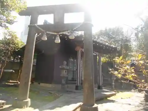 諏訪神社＜新宮＞の鳥居