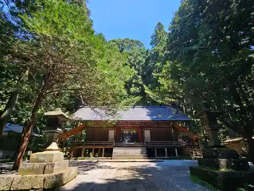 赤城神社(三夜沢町)の本殿