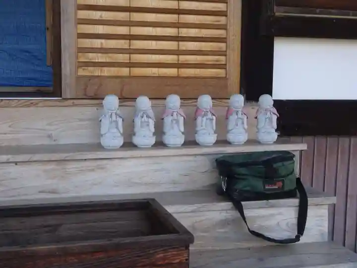 伊勢原 法泉寺の地蔵