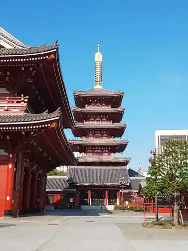 浅草寺の塔