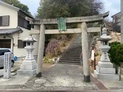 福良八幡神社の{uncategorized: "未分類", other: "その他", undefined: "問題あり", building: "その他建物", grave: "お墓", sacred_gate: "鳥居", guardian: "狛犬", statue: "像", buddha: "仏像", history: "歴史", nature: "自然", garden: "庭園", animal: "動物", pagoda: "塔", temizu: "手水舎", mountain_gate: "山門・神門", sanctuary: "本殿・本堂", subordinate: "末社・摂社", art: "芸術", scenery: "景色", jizo: "地蔵", ema: "絵馬", goshuin: "御朱印", omikuji: "おみくじ", items: "授与品その他", amulet: "お守り", goshuincho: "御朱印帳", eats: "食事", festival: "お祭り", votive_dance: "神楽", shichigosan: "七五三参", wedding: "結婚式", experience: "体験その他", initially: "初詣", around: "周辺", anti_infection: "感染症対策"}