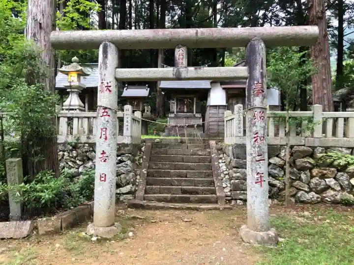 坂本八幡神社の末社・摂社