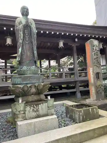 光明寺の像