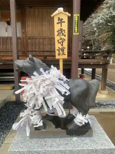 水戸八幡宮の{uncategorized: "未分類", other: "その他", undefined: "問題あり", building: "その他建物", grave: "お墓", sacred_gate: "鳥居", guardian: "狛犬", statue: "像", buddha: "仏像", history: "歴史", nature: "自然", garden: "庭園", animal: "動物", pagoda: "塔", temizu: "手水舎", mountain_gate: "山門・神門", sanctuary: "本殿・本堂", subordinate: "末社・摂社", art: "芸術", scenery: "景色", jizo: "地蔵", ema: "絵馬", goshuin: "御朱印", omikuji: "おみくじ", items: "授与品その他", amulet: "お守り", goshuincho: "御朱印帳", eats: "食事", festival: "お祭り", votive_dance: "神楽", shichigosan: "七五三参", wedding: "結婚式", experience: "体験その他", initially: "初詣", around: "周辺", anti_infection: "感染症対策"}