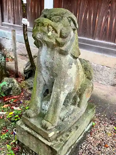 八幡神社の狛犬