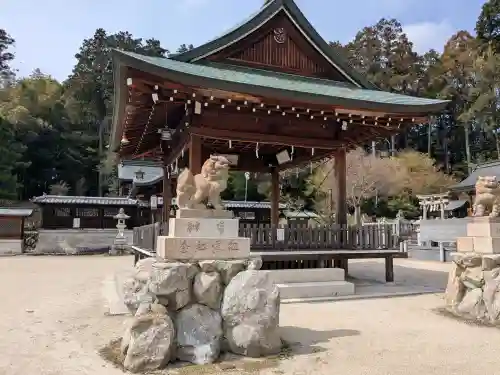 八幡神社の{uncategorized: "未分類", other: "その他", undefined: "問題あり", building: "その他建物", grave: "お墓", sacred_gate: "鳥居", guardian: "狛犬", statue: "像", buddha: "仏像", history: "歴史", nature: "自然", garden: "庭園", animal: "動物", pagoda: "塔", temizu: "手水舎", mountain_gate: "山門・神門", sanctuary: "本殿・本堂", subordinate: "末社・摂社", art: "芸術", scenery: "景色", jizo: "地蔵", ema: "絵馬", goshuin: "御朱印", omikuji: "おみくじ", items: "授与品その他", amulet: "お守り", goshuincho: "御朱印帳", eats: "食事", festival: "お祭り", votive_dance: "神楽", shichigosan: "七五三参", wedding: "結婚式", experience: "体験その他", initially: "初詣", around: "周辺", anti_infection: "感染症対策"}
