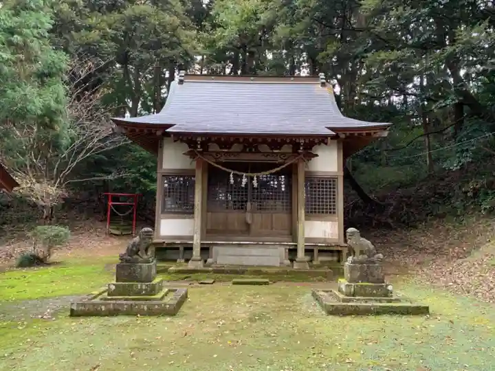 八幡神社の本殿・本堂