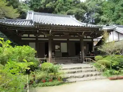 岩船寺の本殿・本堂