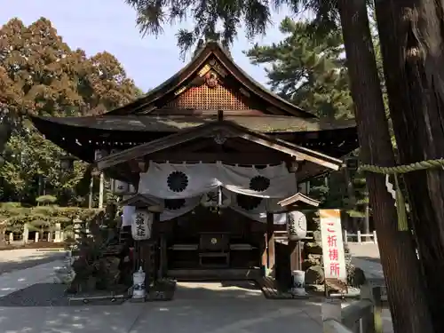 建部大社の本殿・本堂
