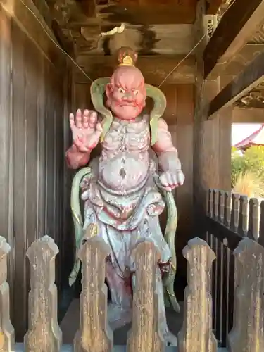 龍宮寺の像