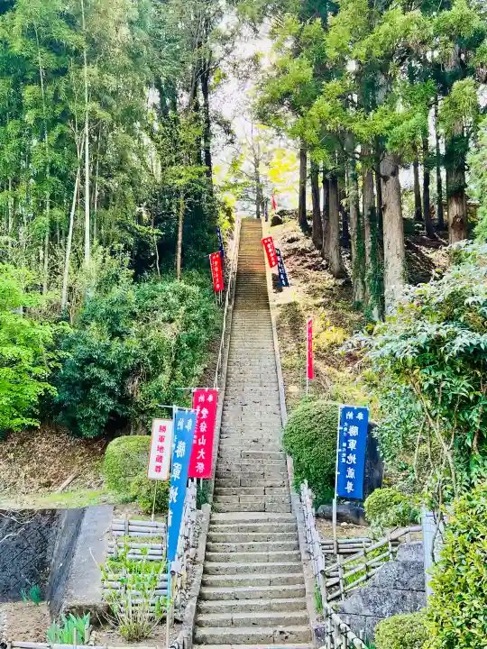 江畔寺の{uncategorized: "未分類", other: "その他", undefined: "問題あり", building: "その他建物", grave: "お墓", sacred_gate: "鳥居", guardian: "狛犬", statue: "像", buddha: "仏像", history: "歴史", nature: "自然", garden: "庭園", animal: "動物", pagoda: "塔", temizu: "手水舎", mountain_gate: "山門・神門", sanctuary: "本殿・本堂", subordinate: "末社・摂社", art: "芸術", scenery: "景色", jizo: "地蔵", ema: "絵馬", goshuin: "御朱印", omikuji: "おみくじ", items: "授与品その他", amulet: "お守り", goshuincho: "御朱印帳", eats: "食事", festival: "お祭り", votive_dance: "神楽", shichigosan: "七五三参", wedding: "結婚式", experience: "体験その他", initially: "初詣", around: "周辺", anti_infection: "感染症対策"}