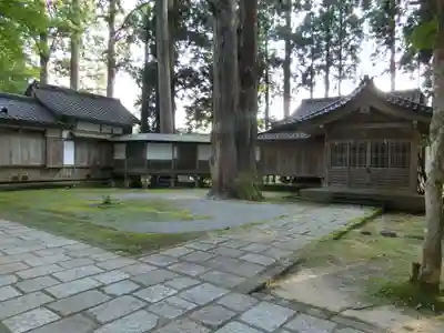 雄山神社中宮祈願殿のその他建物