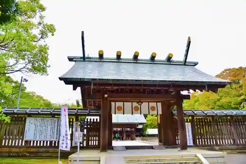 宮崎神宮の山門