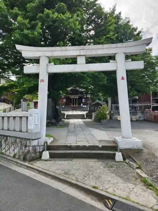 滝野川八幡神社の{uncategorized: "未分類", other: "その他", undefined: "問題あり", building: "その他建物", grave: "お墓", sacred_gate: "鳥居", guardian: "狛犬", statue: "像", buddha: "仏像", history: "歴史", nature: "自然", garden: "庭園", animal: "動物", pagoda: "塔", temizu: "手水舎", mountain_gate: "山門・神門", sanctuary: "本殿・本堂", subordinate: "末社・摂社", art: "芸術", scenery: "景色", jizo: "地蔵", ema: "絵馬", goshuin: "御朱印", omikuji: "おみくじ", items: "授与品その他", amulet: "お守り", goshuincho: "御朱印帳", eats: "食事", festival: "お祭り", votive_dance: "神楽", shichigosan: "七五三参", wedding: "結婚式", experience: "体験その他", initially: "初詣", around: "周辺", anti_infection: "感染症対策"}