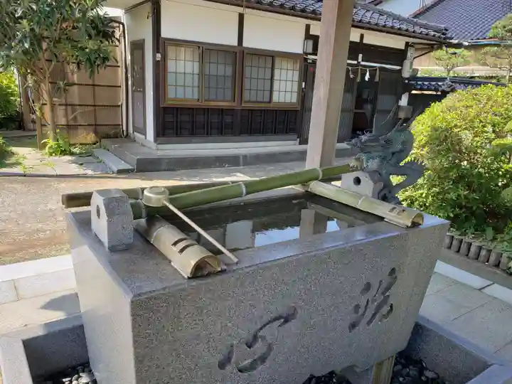 熊野神社の手水舎