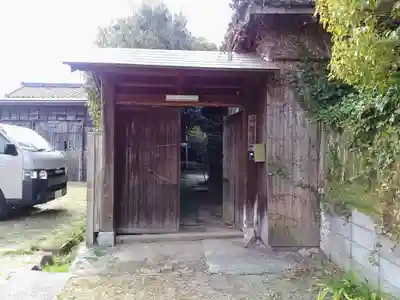 西誓院の山門・神門
