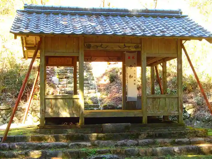 白山神社の本殿・本堂