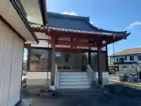 法華堂の本殿・本堂