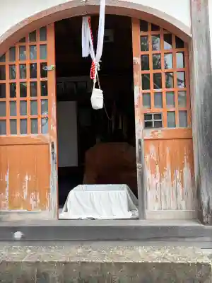 震災観音堂の{uncategorized: "未分類", other: "その他", undefined: "問題あり", building: "その他建物", grave: "お墓", sacred_gate: "鳥居", guardian: "狛犬", statue: "像", buddha: "仏像", history: "歴史", nature: "自然", garden: "庭園", animal: "動物", pagoda: "塔", temizu: "手水舎", mountain_gate: "山門・神門", sanctuary: "本殿・本堂", subordinate: "末社・摂社", art: "芸術", scenery: "景色", jizo: "地蔵", ema: "絵馬", goshuin: "御朱印", omikuji: "おみくじ", items: "授与品その他", amulet: "お守り", goshuincho: "御朱印帳", eats: "食事", festival: "お祭り", votive_dance: "神楽", shichigosan: "七五三参", wedding: "結婚式", experience: "体験その他", initially: "初詣", around: "周辺", anti_infection: "感染症対策"}