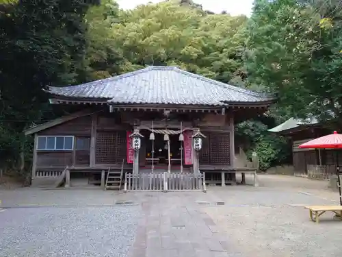 高來神社の本殿・本堂