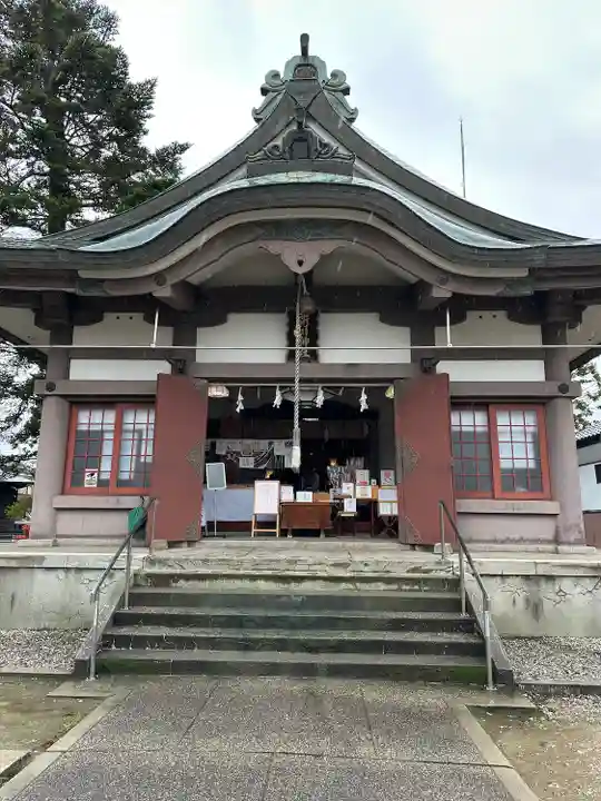 新川神社の本殿・本堂