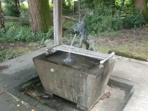 伊富岐神社の手水