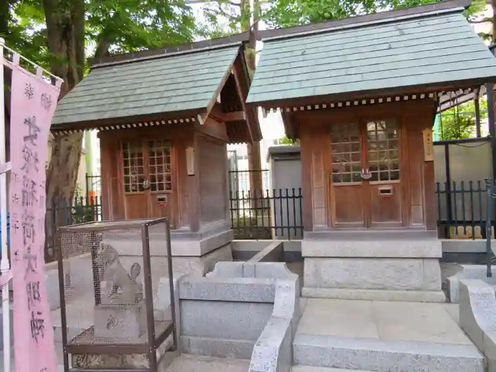 女塚神社の末社・摂社