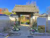 東高院の山門・神門