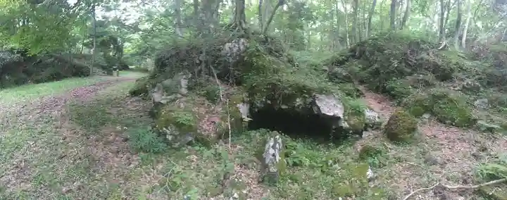 胎内神社の庭園