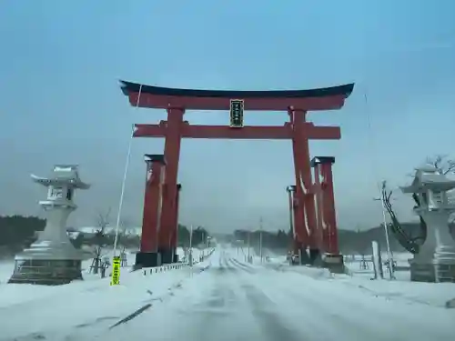 出羽神社(出羽三山神社)～三神合祭殿～の鳥居