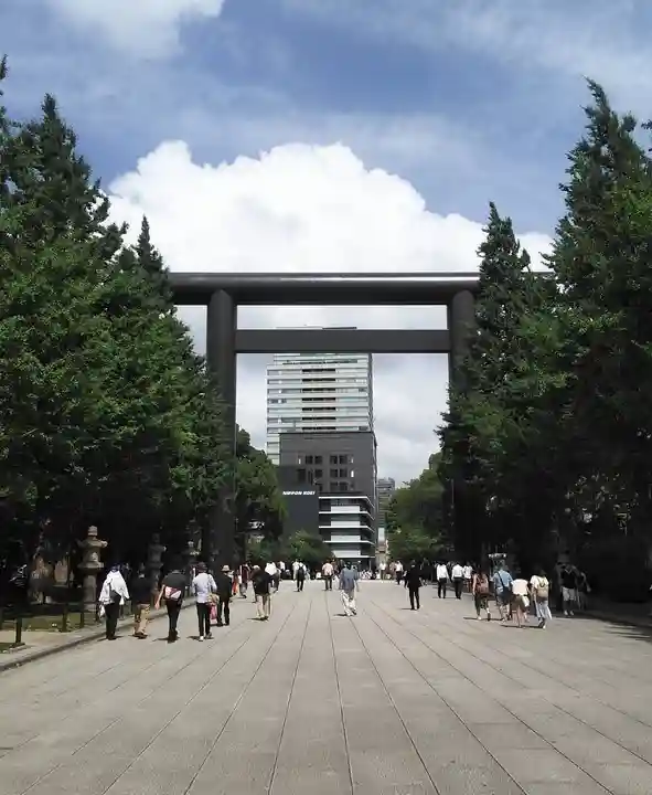 靖國神社の鳥居