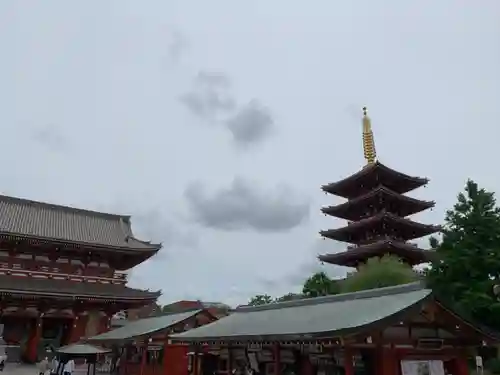 浅草寺の塔