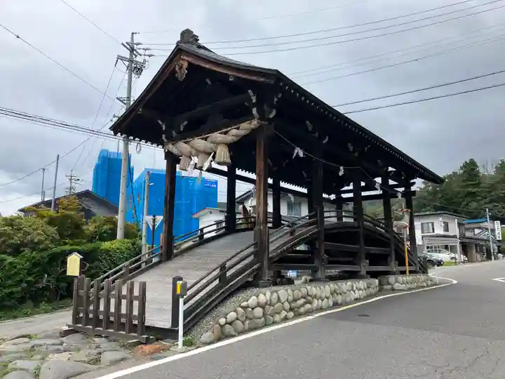 諏訪大社下社春宮(長野県)