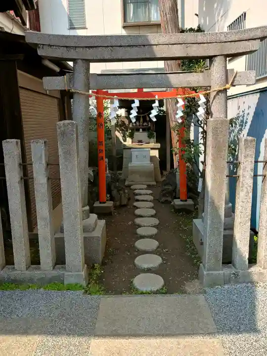 薬師神社の{uncategorized: "未分類", other: "その他", undefined: "問題あり", building: "その他建物", grave: "お墓", sacred_gate: "鳥居", guardian: "狛犬", statue: "像", buddha: "仏像", history: "歴史", nature: "自然", garden: "庭園", animal: "動物", pagoda: "塔", temizu: "手水舎", mountain_gate: "山門・神門", sanctuary: "本殿・本堂", subordinate: "末社・摂社", art: "芸術", scenery: "景色", jizo: "地蔵", ema: "絵馬", goshuin: "御朱印", omikuji: "おみくじ", items: "授与品その他", amulet: "お守り", goshuincho: "御朱印帳", eats: "食事", festival: "お祭り", votive_dance: "神楽", shichigosan: "七五三参", wedding: "結婚式", experience: "体験その他", initially: "初詣", around: "周辺", anti_infection: "感染症対策"}