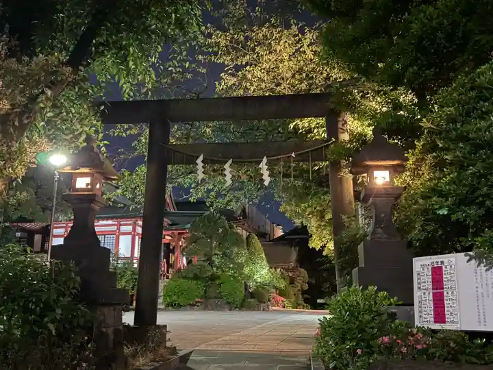 東大島神社の{uncategorized: "未分類", other: "その他", undefined: "問題あり", building: "その他建物", grave: "お墓", sacred_gate: "鳥居", guardian: "狛犬", statue: "像", buddha: "仏像", history: "歴史", nature: "自然", garden: "庭園", animal: "動物", pagoda: "塔", temizu: "手水舎", mountain_gate: "山門・神門", sanctuary: "本殿・本堂", subordinate: "末社・摂社", art: "芸術", scenery: "景色", jizo: "地蔵", ema: "絵馬", goshuin: "御朱印", omikuji: "おみくじ", items: "授与品その他", amulet: "お守り", goshuincho: "御朱印帳", eats: "食事", festival: "お祭り", votive_dance: "神楽", shichigosan: "七五三参", wedding: "結婚式", experience: "体験その他", initially: "初詣", around: "周辺", anti_infection: "感染症対策"}