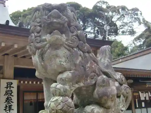 猿田神社の狛犬