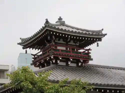 自性院の本殿・本堂