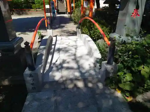 塚越稲荷神社のその他建物