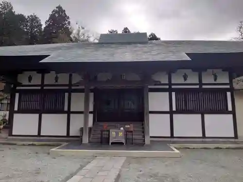 長安寺の本殿・本堂