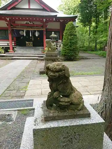 山中浅間神社の狛犬