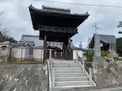 善龍院の山門