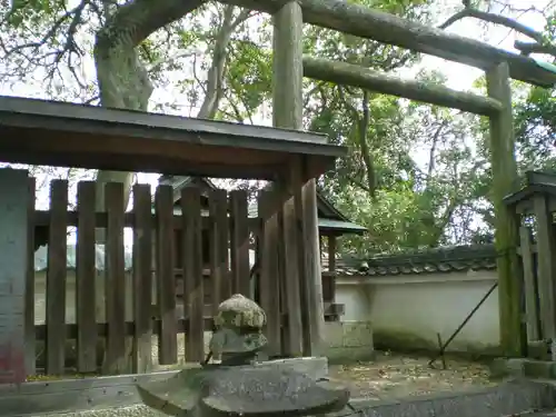 岐多志太神社（村屋坐彌冨都比賣神社摂社）の鳥居