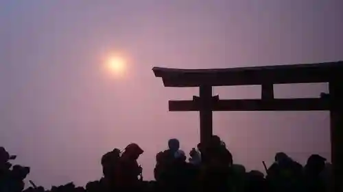 富士山頂上久須志神社の鳥居