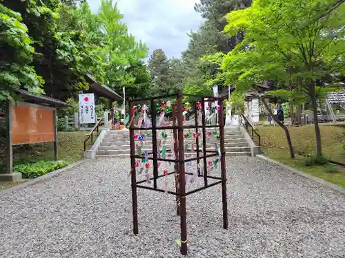 上川神社の庭園